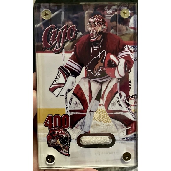 2005 Curtis‎ Joseph 'Cujo' Phoenix Coyotes NHL Piece Of Net 400th Win Ltd Ed - Picture 1 of 3